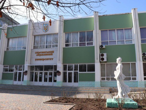Збиралася жаба море випити Приєднання під дулами автоматів